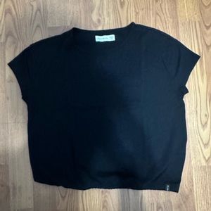 Abercrombie cropped black T-shirt (kids)
